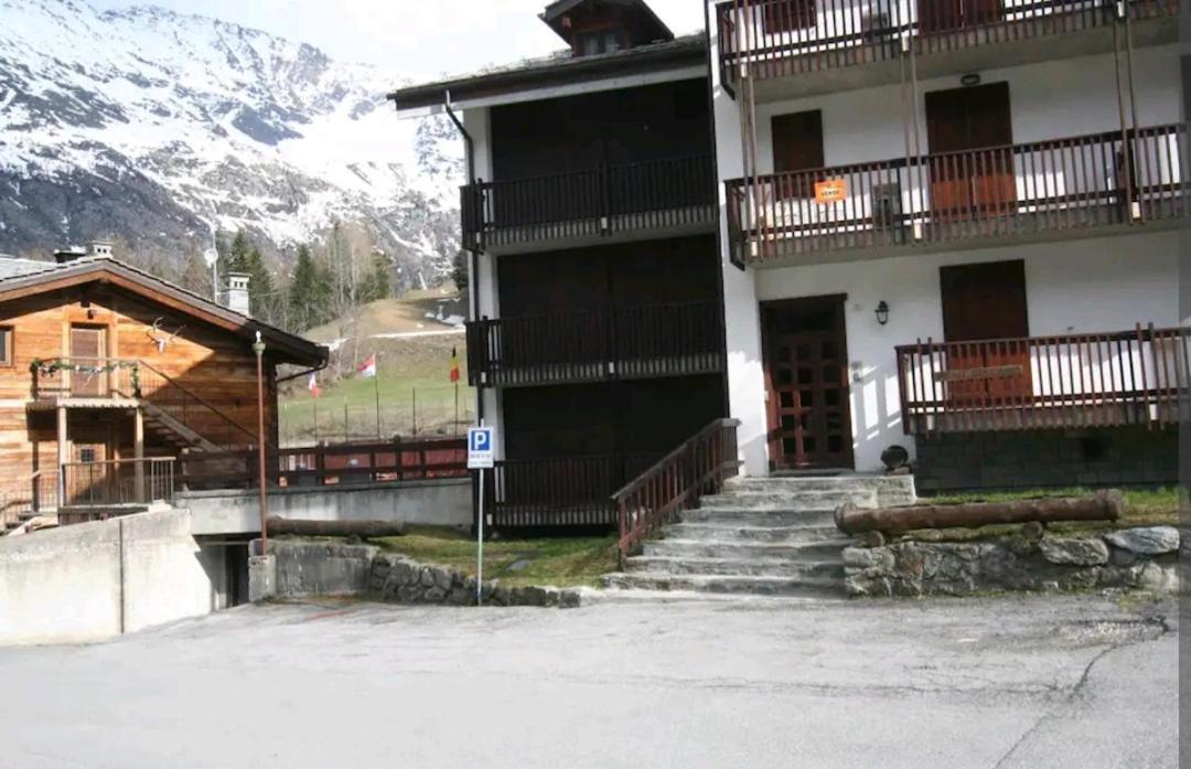 Apartamento La Casa Di Olivia - Direttamente Sulle Piste La Thuile Exterior foto