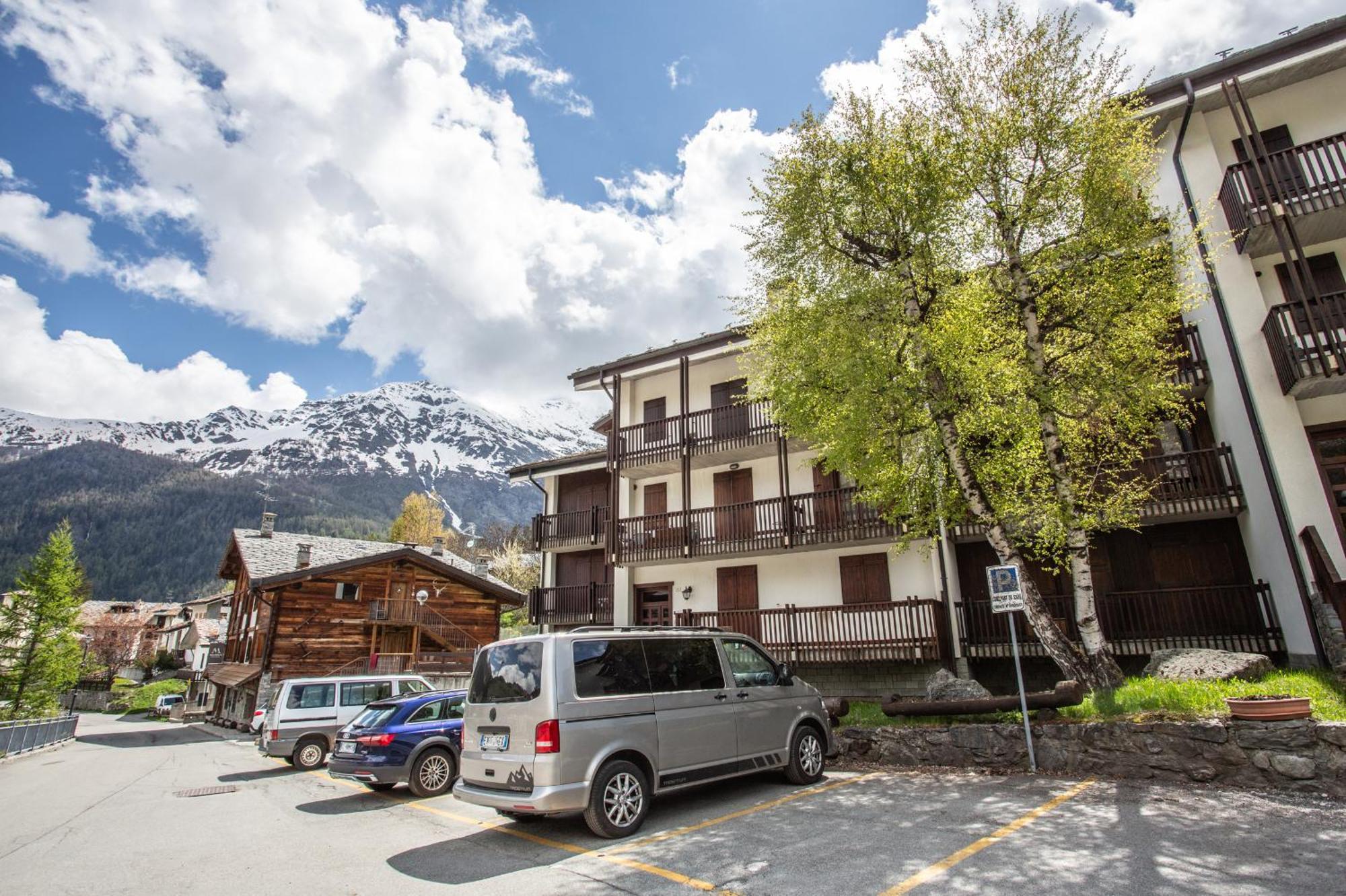 Apartamento La Casa Di Olivia - Direttamente Sulle Piste La Thuile Exterior foto